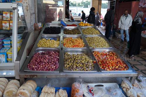fresh olives - marché Cental